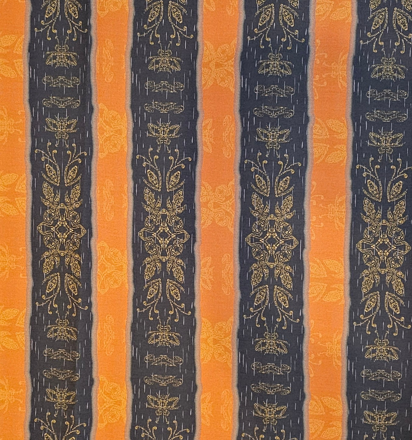 Pat Bruderer "Bee Resilient" - Stripes - Black