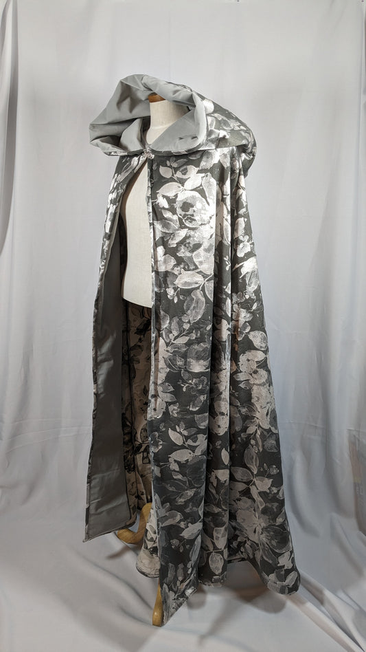 Cloak Silver Floral