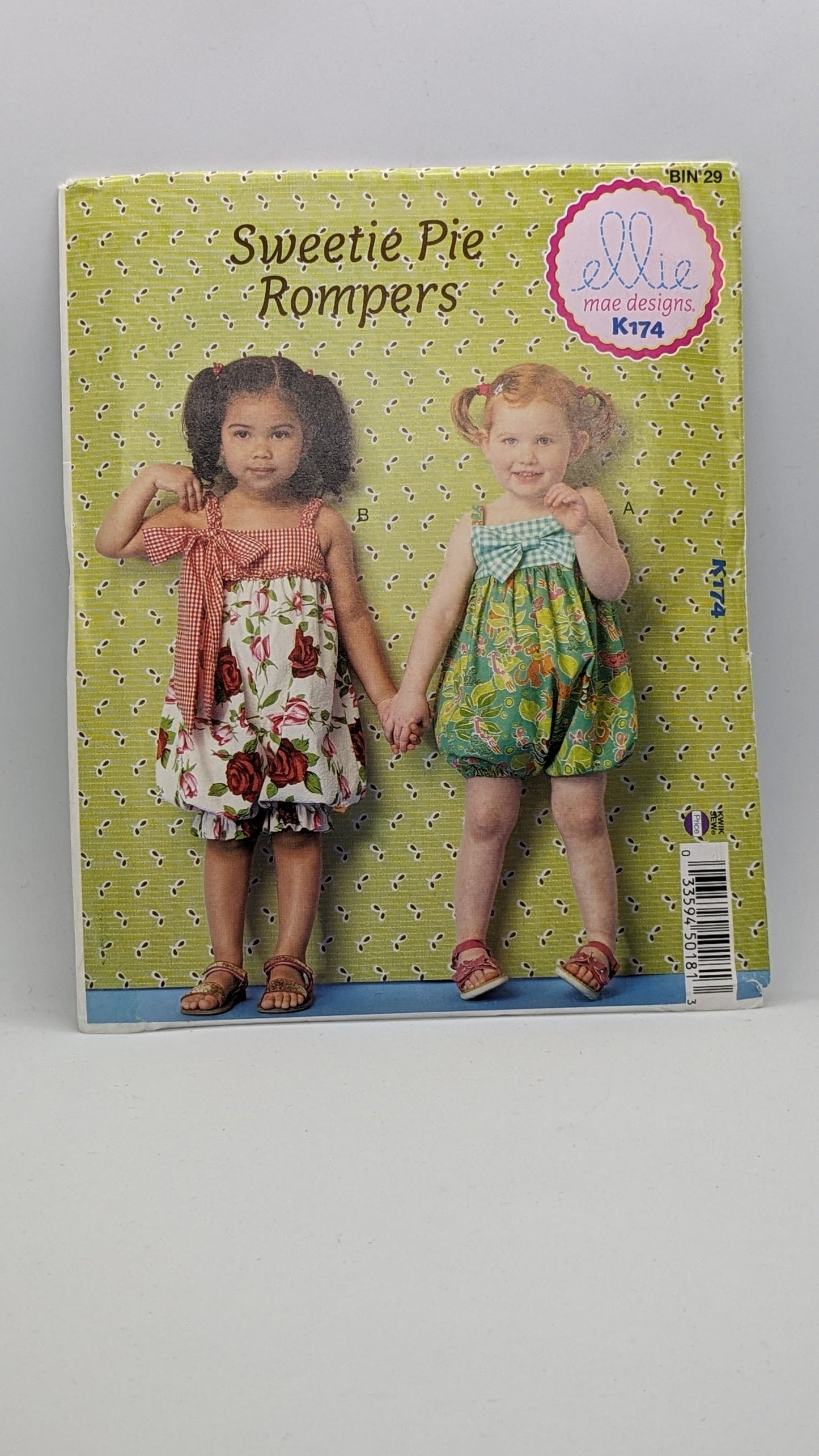 K0174 - Toddlers' Romper Set