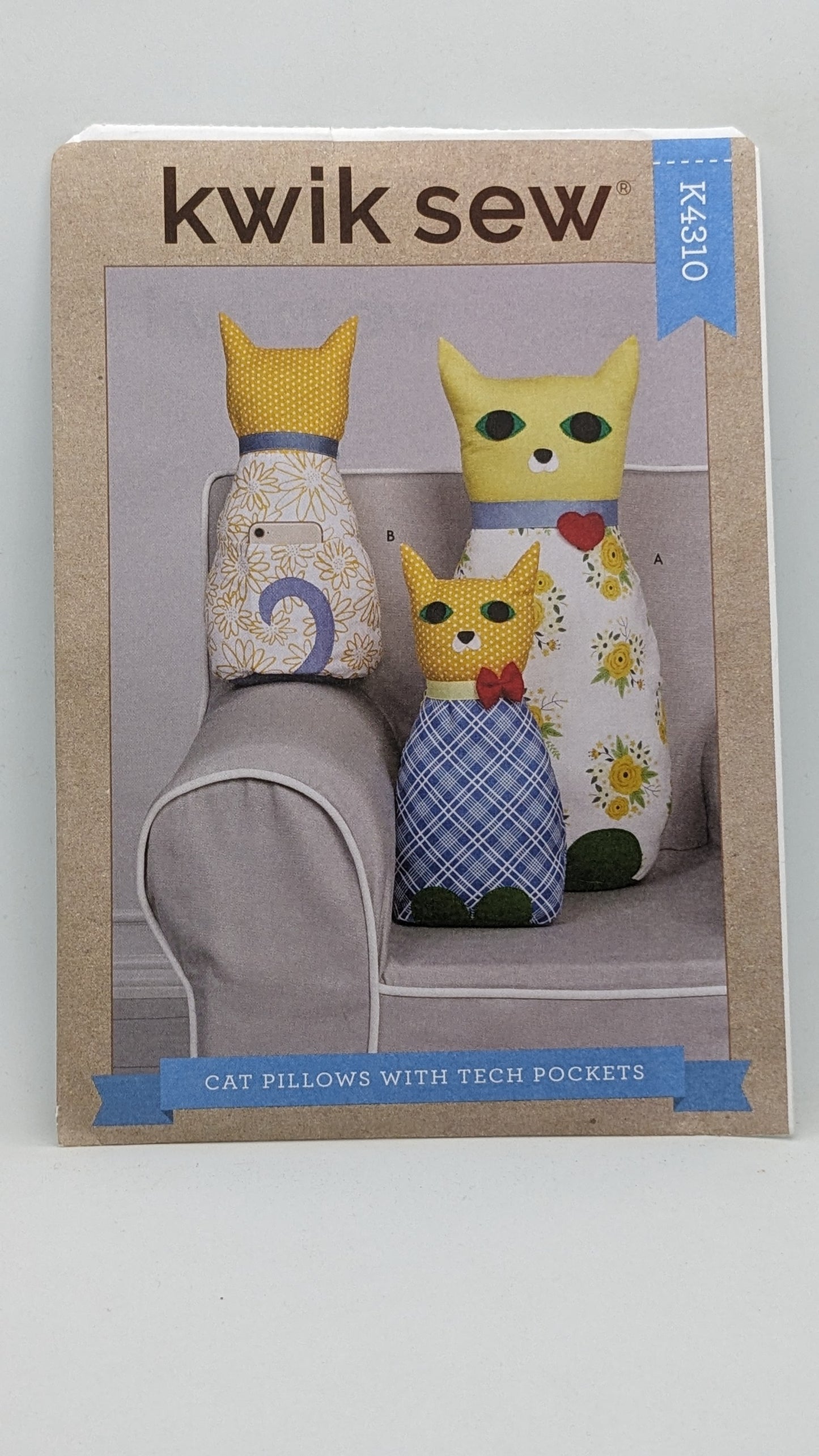 K4310 - Cat Pillows
