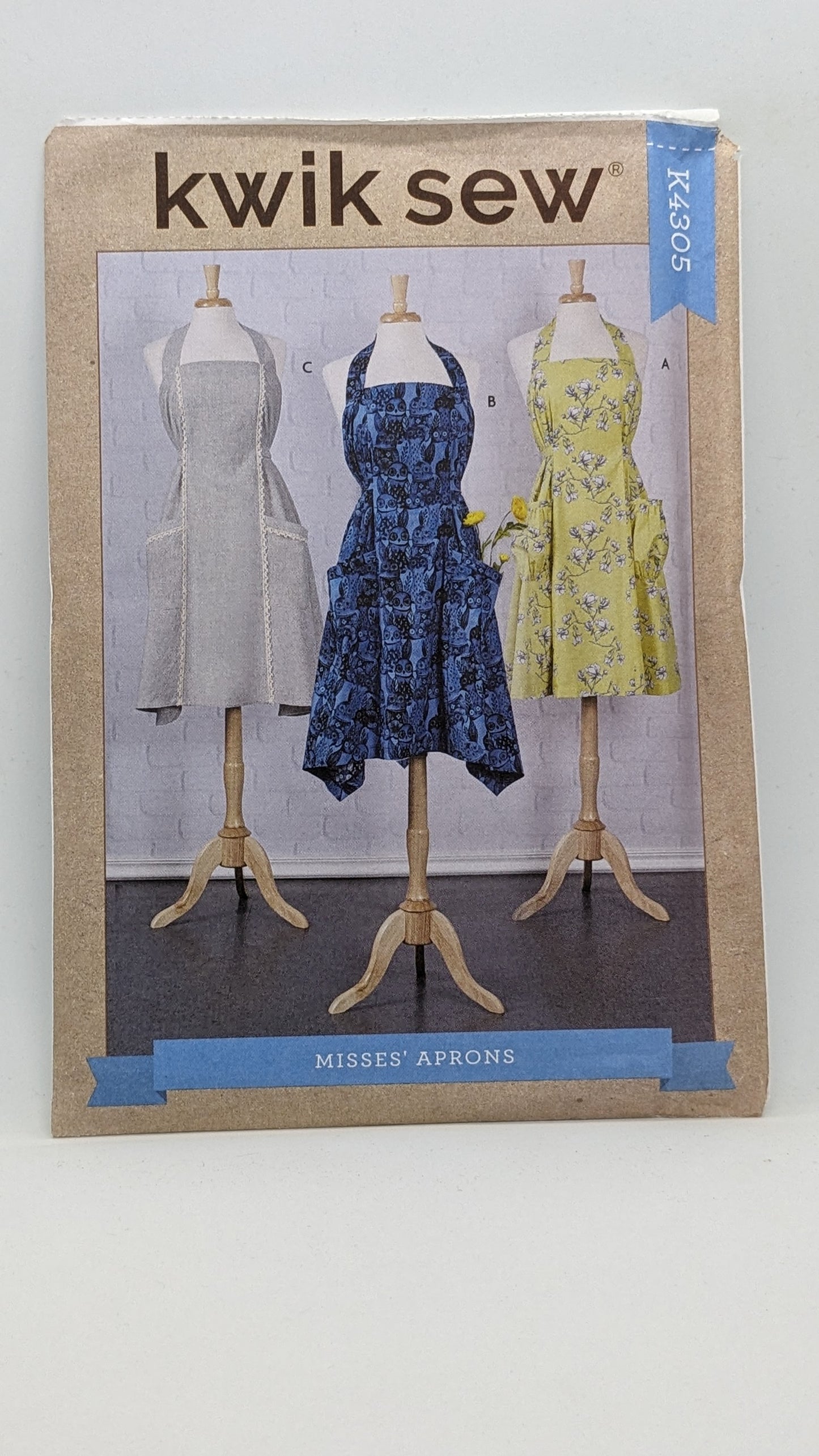 K4305 - Misses' Aprons