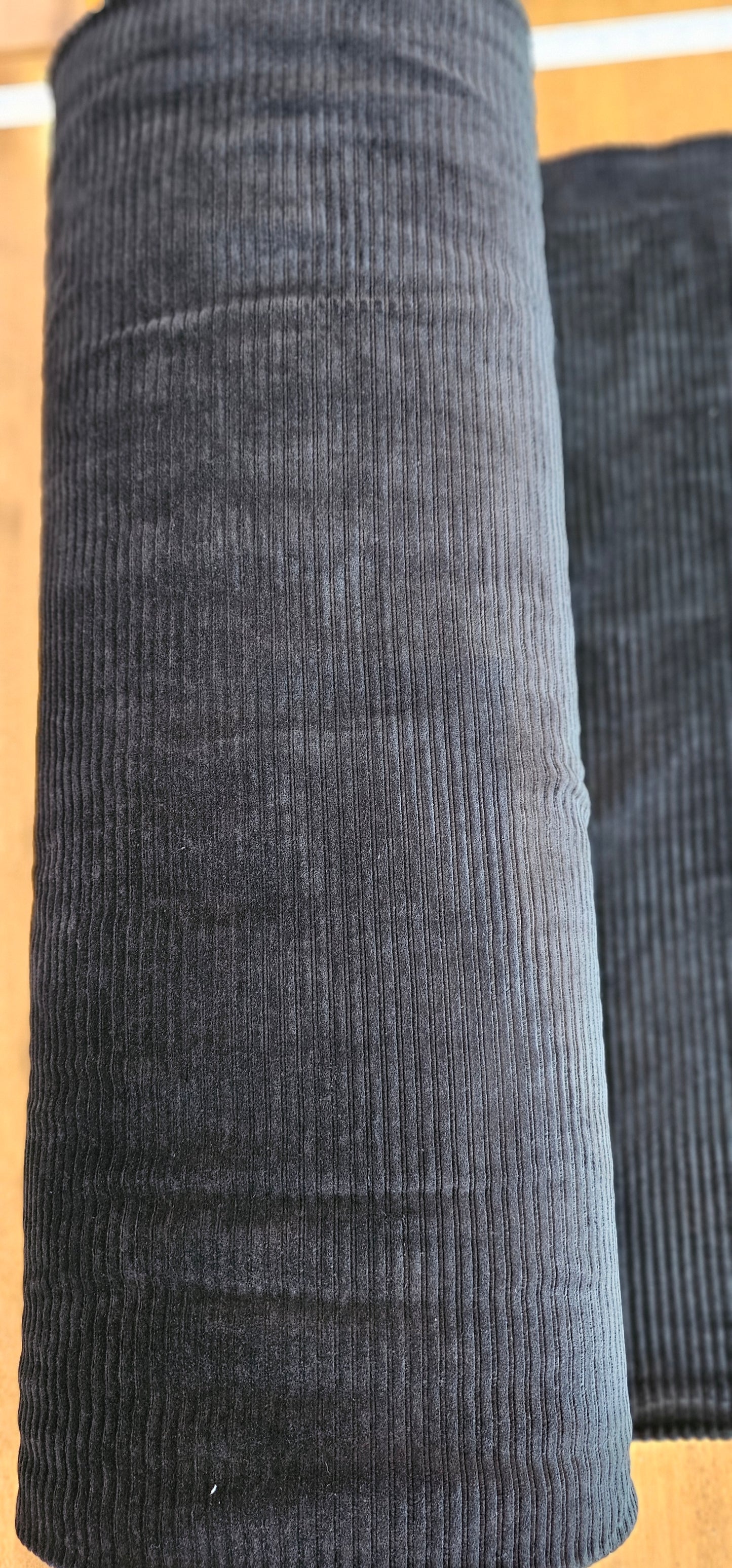 Stretch Corderoy Black