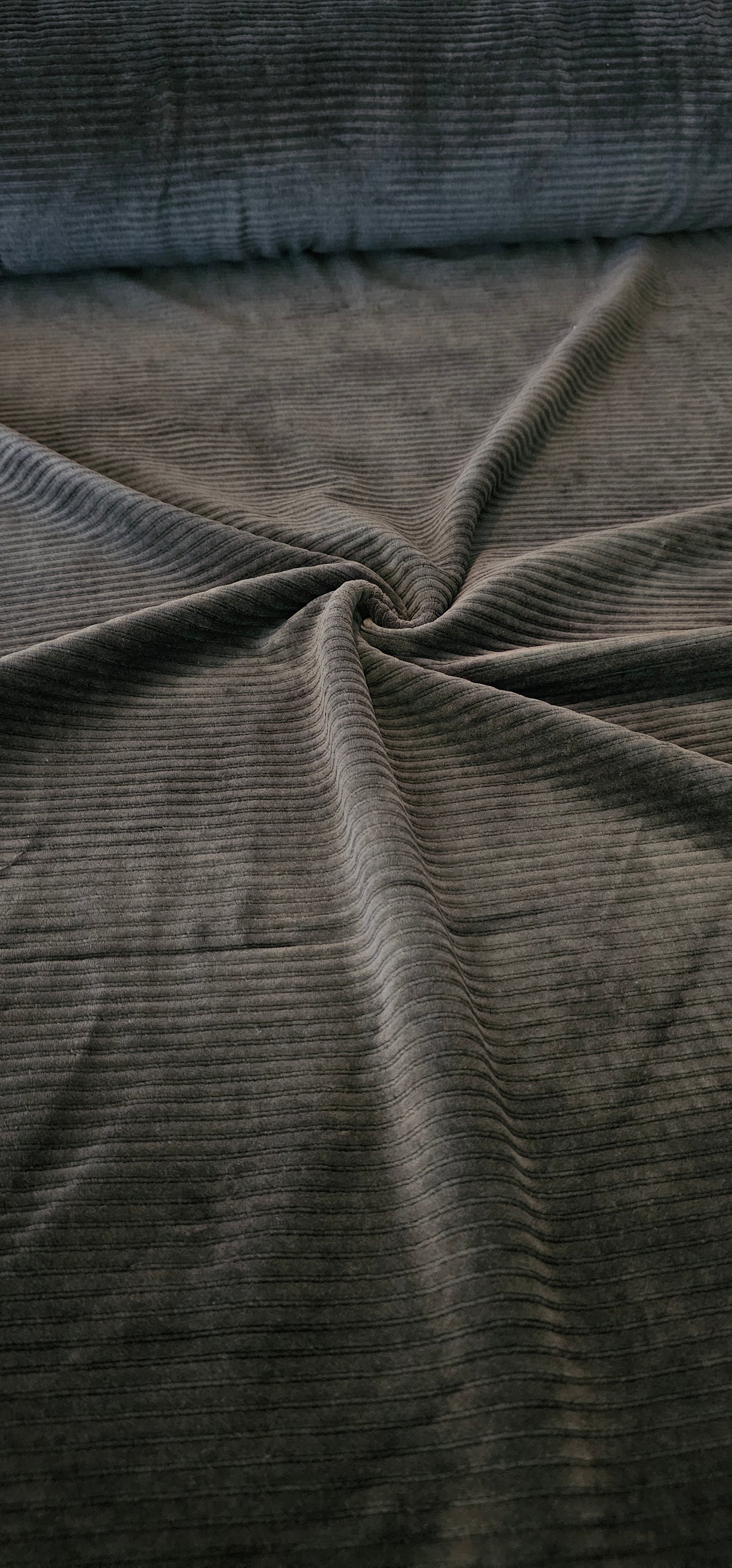 Stretch Corderoy Black