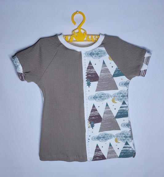 Children's 4T Taupe Mountains Colour Block Tee