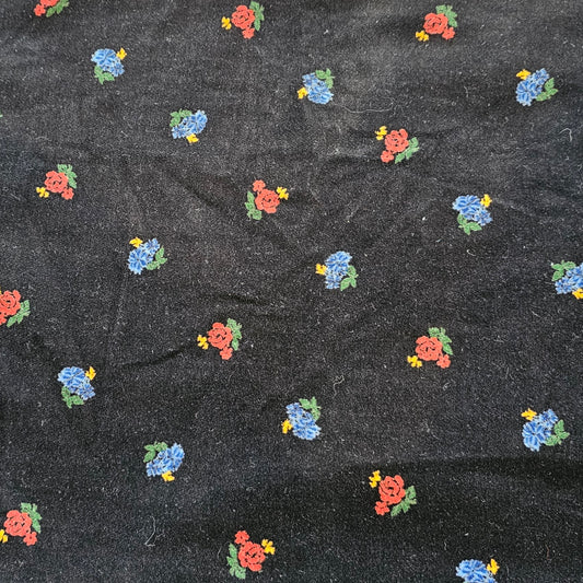 Printed Floral Velveteen - Black - Roll End