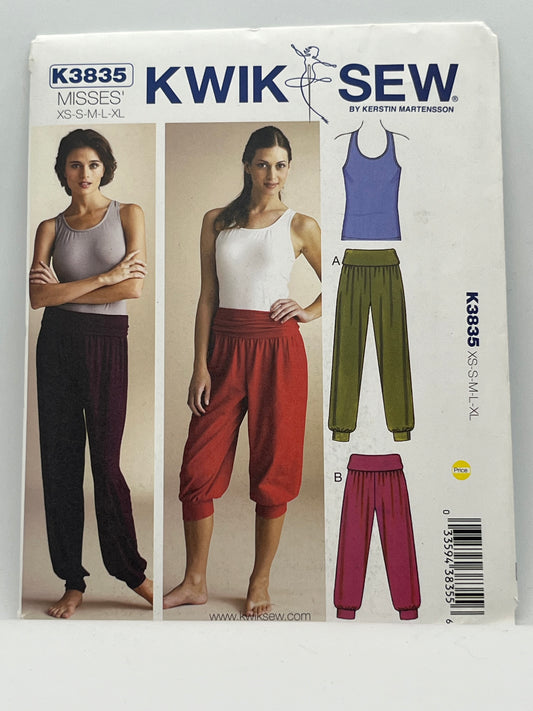 K3835 - Misses' Top & Pants