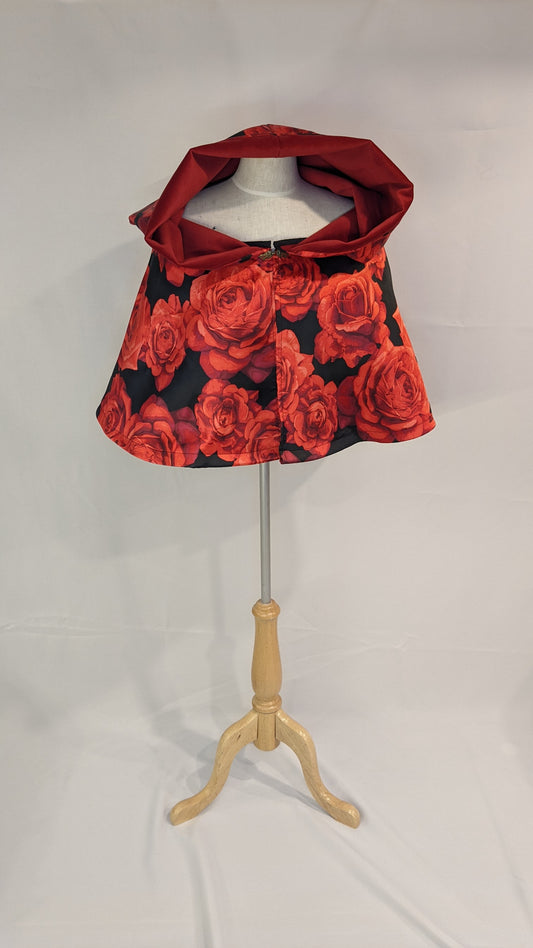 Capelet Midnight Roses