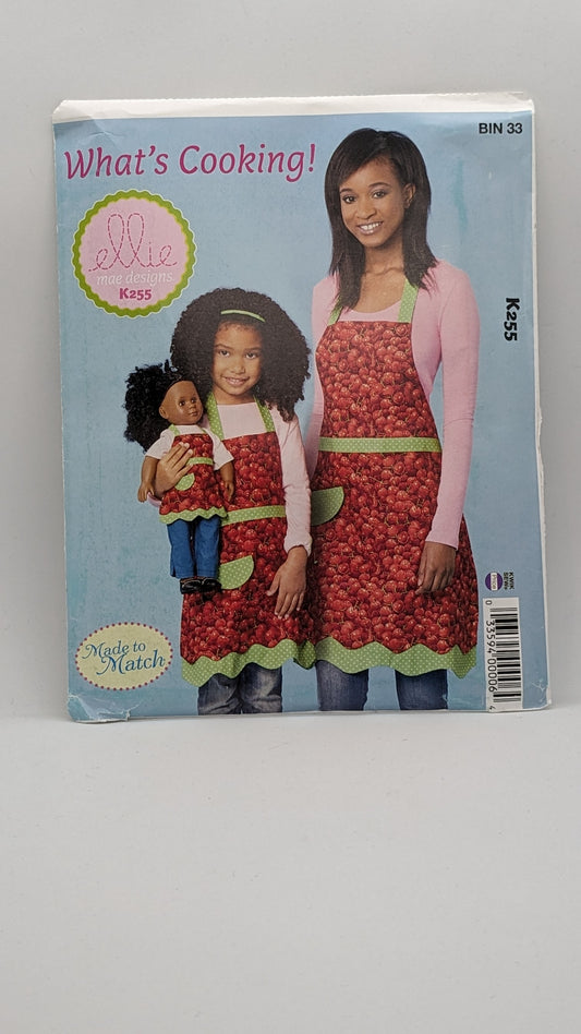 K0255 - Misses/ Girl & Doll Aprons