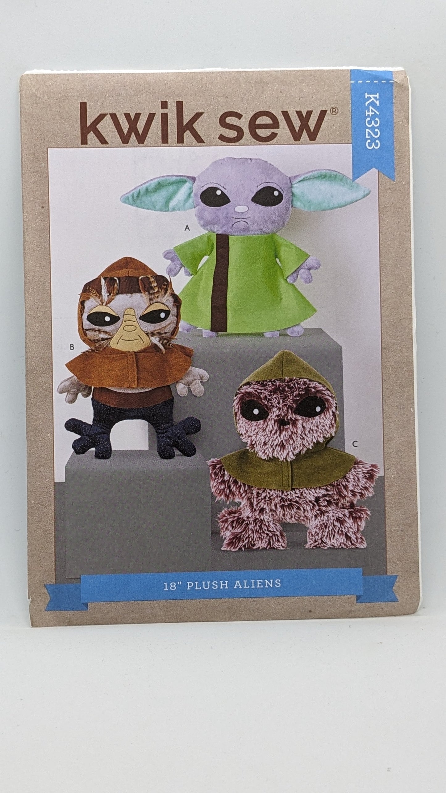 K4323 - Plush Aliens