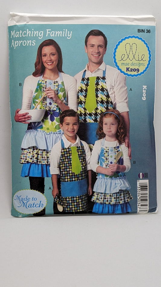 K0209 - Coordinating Family Aprons